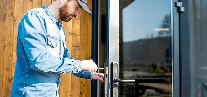 Frameless Glass Storefront Door Locks Replacement in Huntington Park, CA
