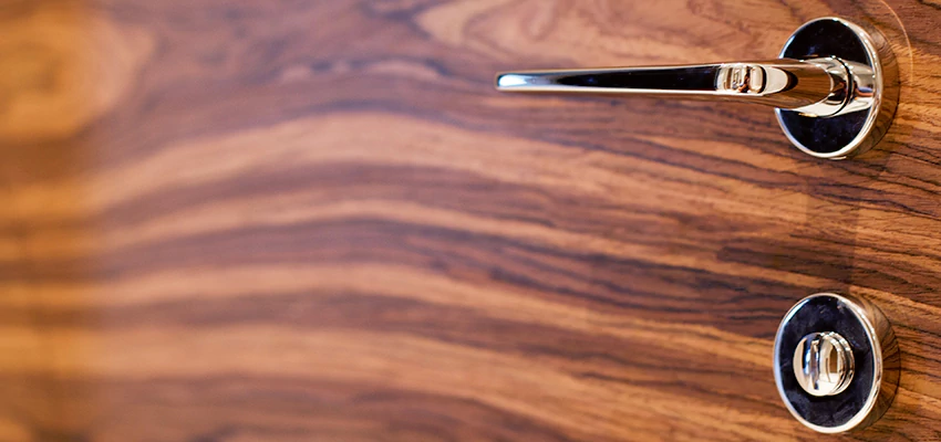 On Demand Locksmith For Key Fobs Repair in Huntington Park, California